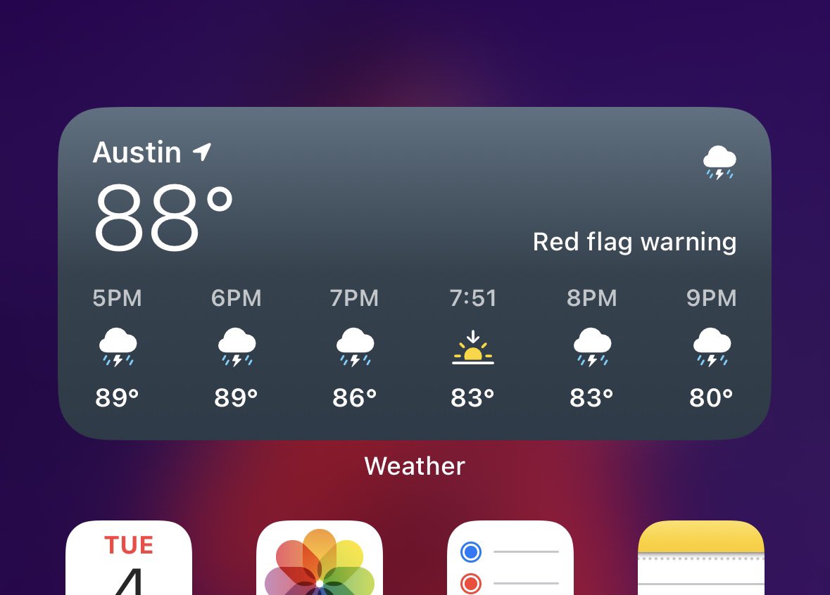 nickwarnerr's tweet photo. Weather app giving me signs to keep me out of trouble 🚩 https://t.co/f2qJ3mLB4l