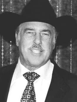 #UltimoMomento Lamentablemente falleció la tarde de este martes el actor de cine y televisión #AndrésGarcía a los 81 años. QEPD.