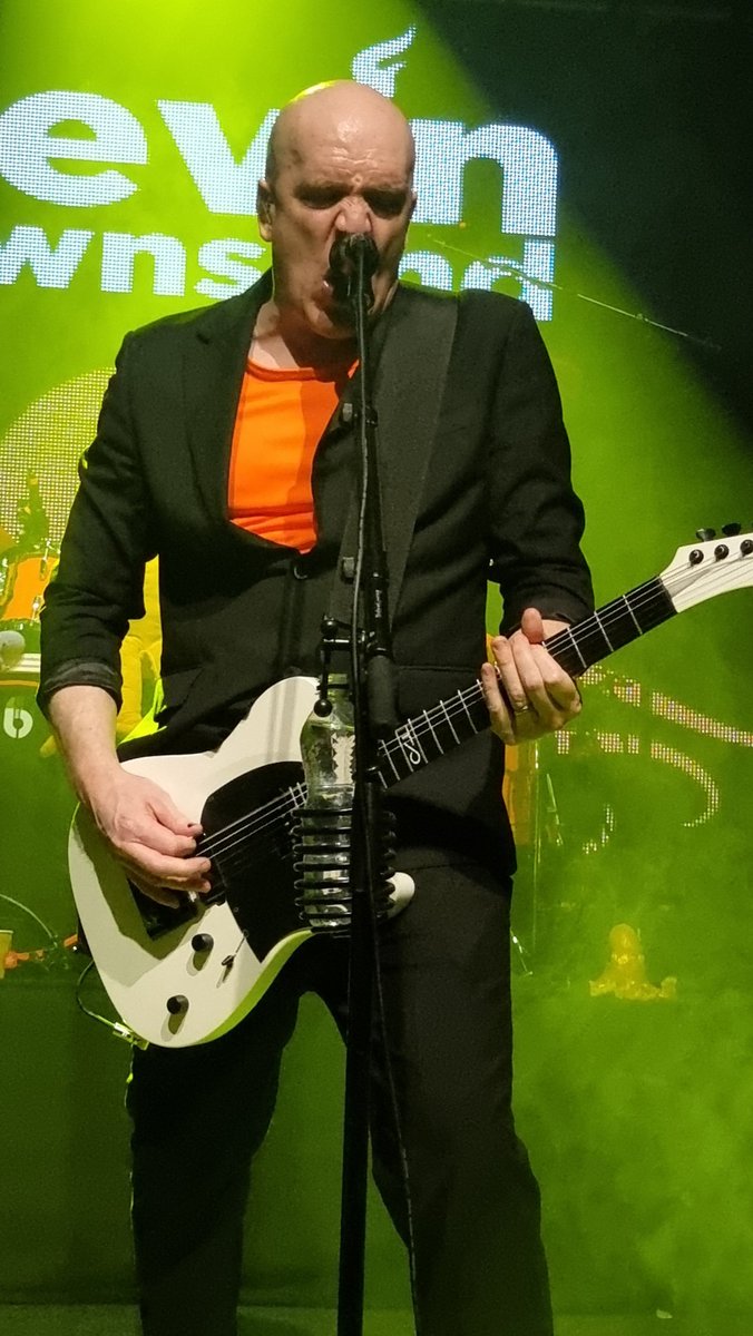Another storming night with <a href="/dvntownsend/">Devin Townsend</a> , thank you for Geoff the octopus' pick 🙏😎🙏
