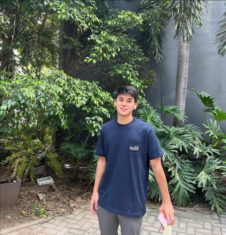 pjmprettyeyes's tweet photo. #askdustin
Nanunuod kaba ng anime Dustin? If yes whats your favorite? Any recommendation? If wala ako nalang mag recommend sayo.
#dustin
@dustinyuu https://t.co/AP1WIXFoY9