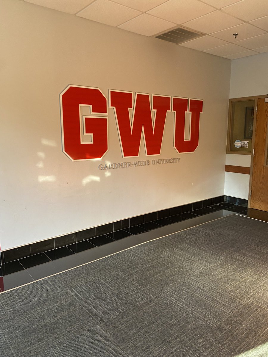 tharealzojo's tweet photo. Blessed to receive a Track and Field offer from Gardener-Webb University. Had an amazing visit last month. Thank you Coach Dols and team for having me! #BornToRun https://t.co/Z0ufPU5NIl