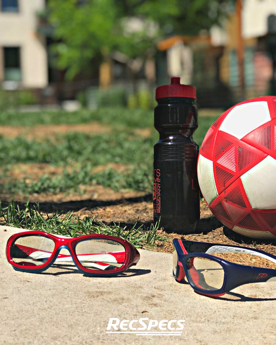 LibertySport29's tweet photo. There are no more excuses for poor vision on the field. Level up with #RecSpecs ⚽️👓                                                          

Shop now: https://t.co/Sr6wICinuj                                            

#sportsgoggles #clearvision #soccer https://t.co/2meyQWbI6K