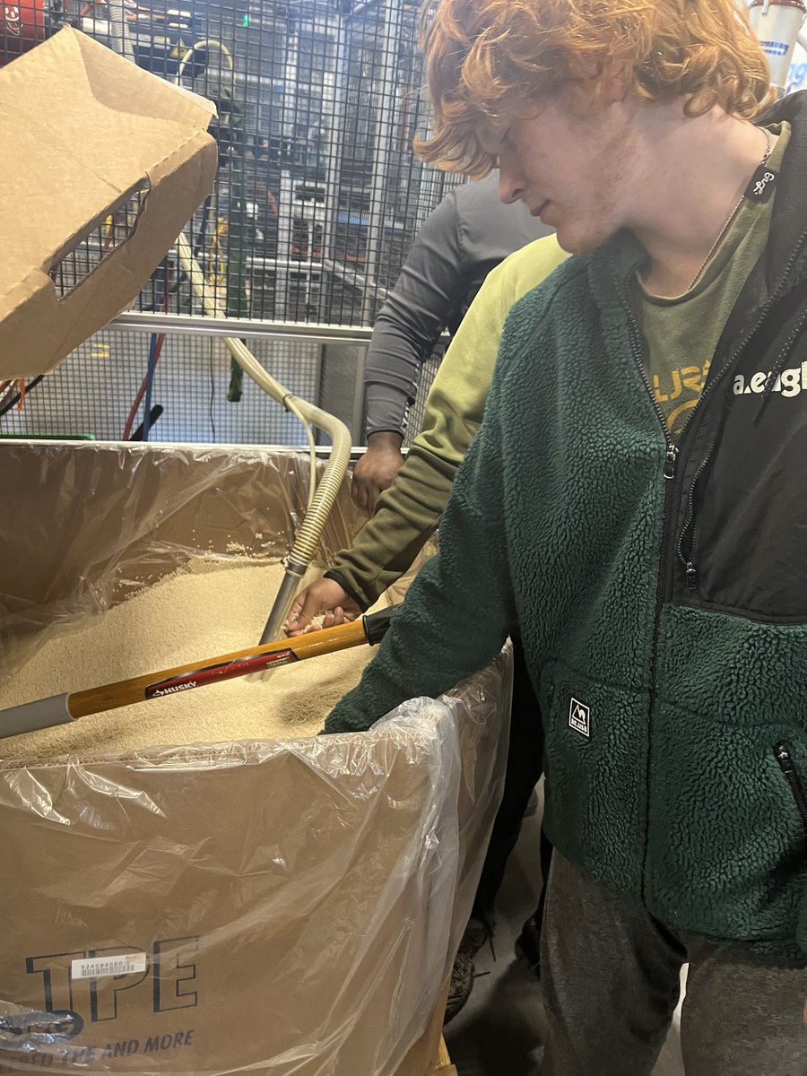 Christina Sapusek tweet media