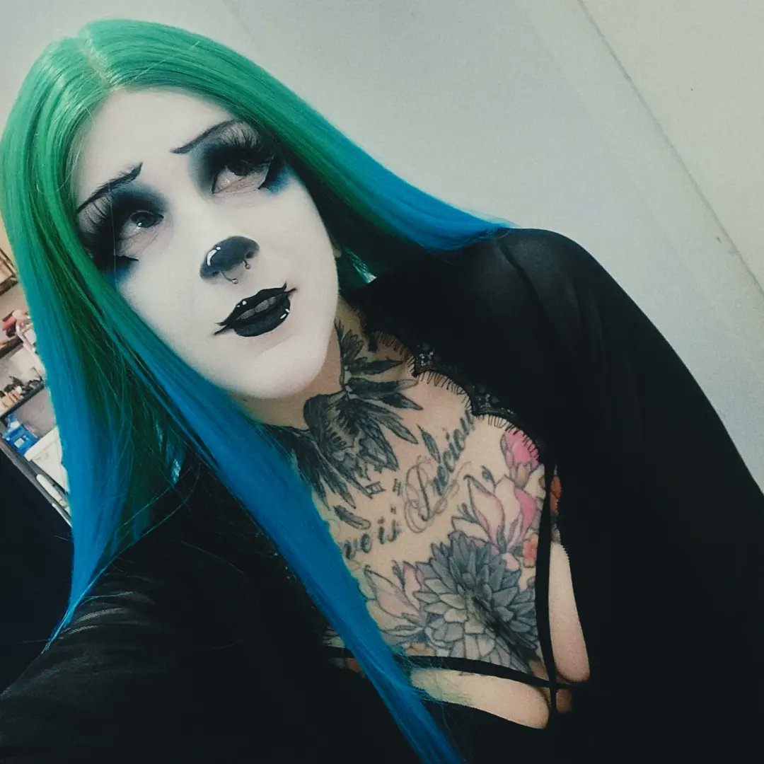 Ms_Confetti's tweet photo. Justa sad clown 
#onlyfans #Clown #lingerie #LinkInBio #feet #onlyfansclown https://t.co/Fmi6ERJgYN