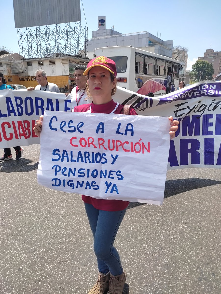Liliana Camaray tweet media
