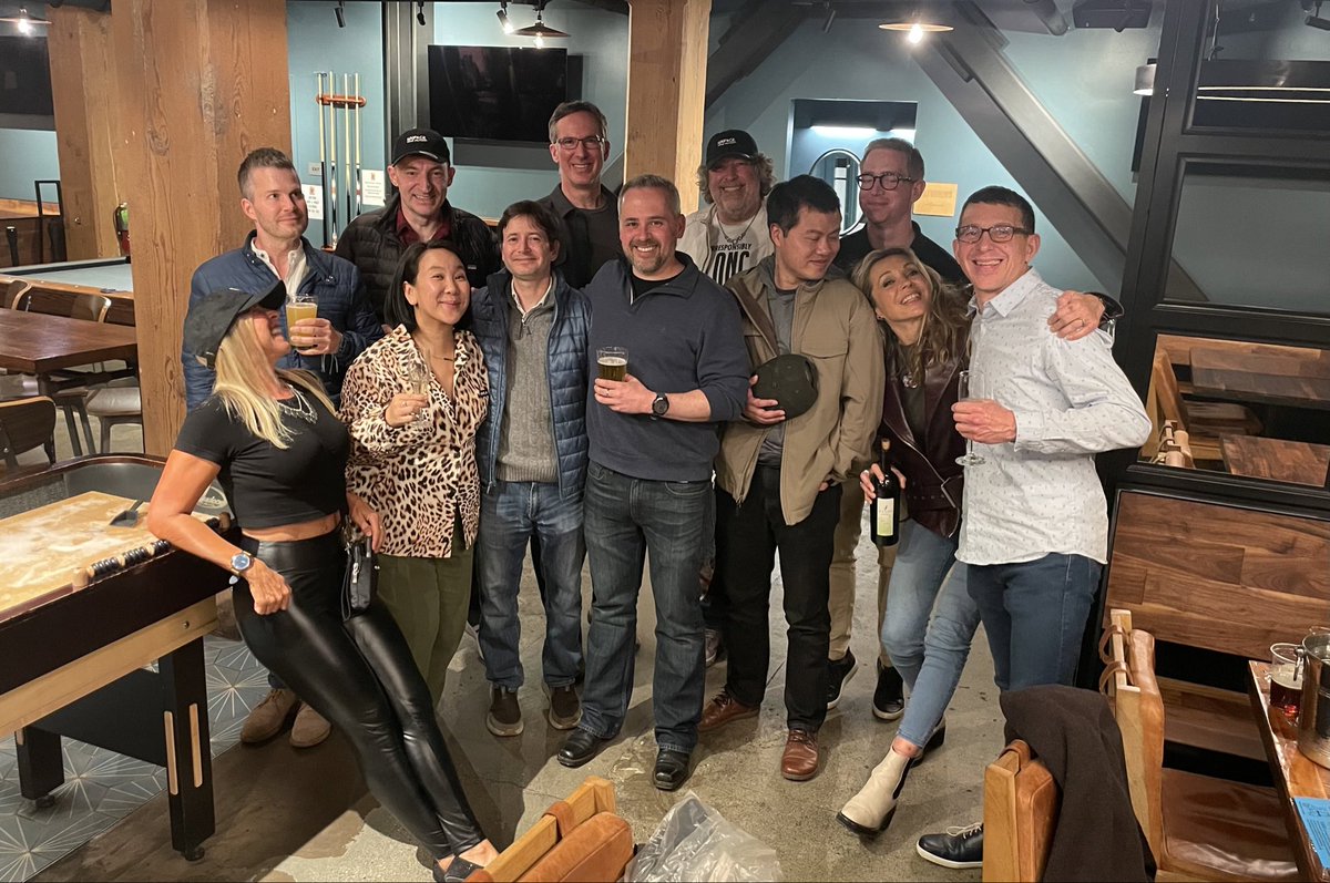 big3small's tweet photo. This GM I hate myself but I love you lot 🥂🍷🍻

Visionaries DNA ✨A wicked sense of humour with a sagacious mind #rvmeetups https://t.co/tvgYj9ZPIA