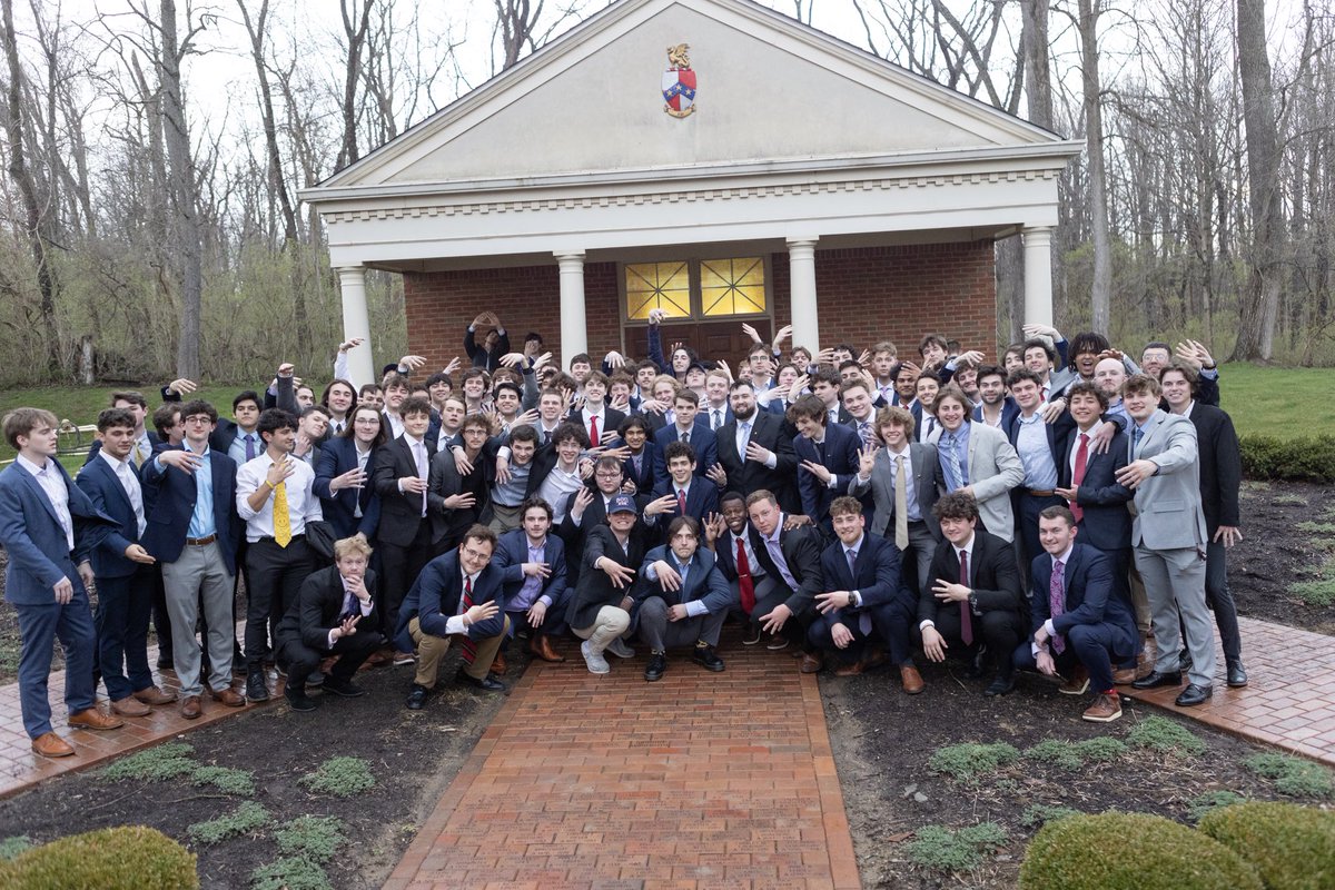 UC ΒΘΠ tweet media