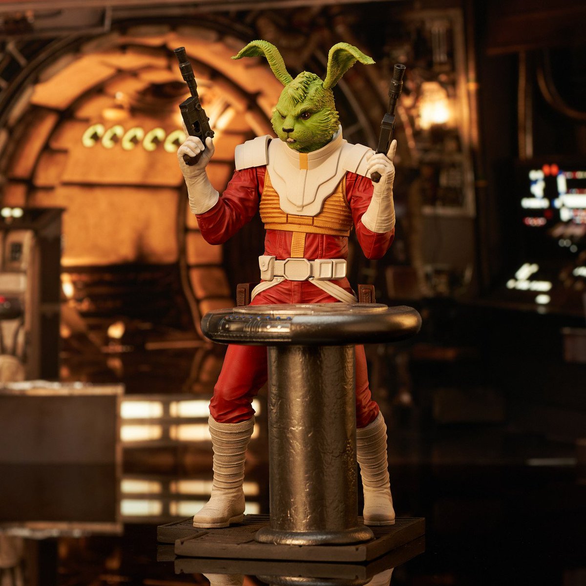 coleccioniswspn's tweet image. Mas imagenes de la nueva Estatua de la línea #PremierCollection de Gentle Giant del personaje de los cómics  Jaxxon y es exclusiva de la #starwarscelebrationlondon 

⭕️Escala 1:7
⭕️Limitada a 1.500 uds
⭕️Precio 200$

#gentlegiant #jaxxon #starwarsstatues #starwarscomics