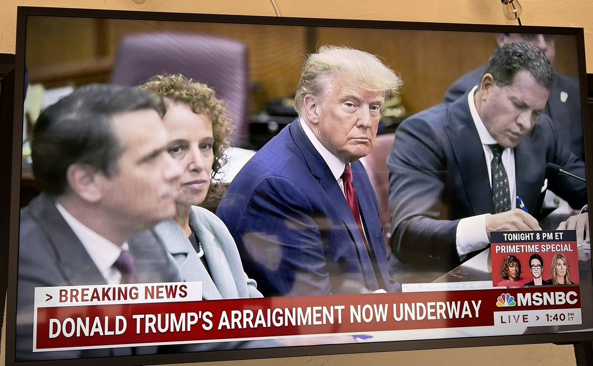 MuellerSheWrote tweet picture