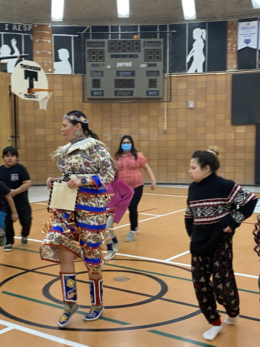 ThomsonSchool's tweet photo. Amelia Friday teaching the Powwow group how to stay in beat while dancing the Crow Hop! @RegPublicSchool https://t.co/uxilL2OqGI