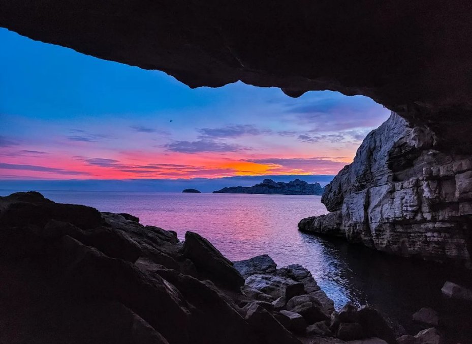 lemanifestmedia's tweet photo. Soirée en région Sud... avec vue !
📍#ParcCalanques
📸 @jona7hannn
Vous pouvez nous envoyer vos plus belles photos sur #radiosiskofm 👉 https://t.co/YhthfRAnqe https://t.co/41PJppVhXp
