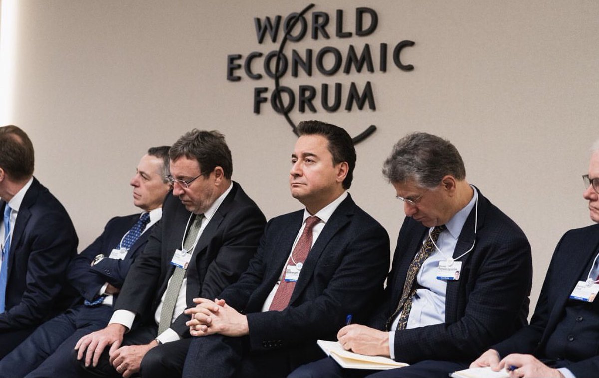 Nezaketiyle siyasete pozitif bir enerji kattı. Duruşunuzu her zeminde gururla taşıyacağız. İyi ki doğdunuz Genel Başkanımız 💧🌱
<a href="/alibabacan/">Ali Babacan</a> #devapartisi #CalısanTurkiyeninsesi