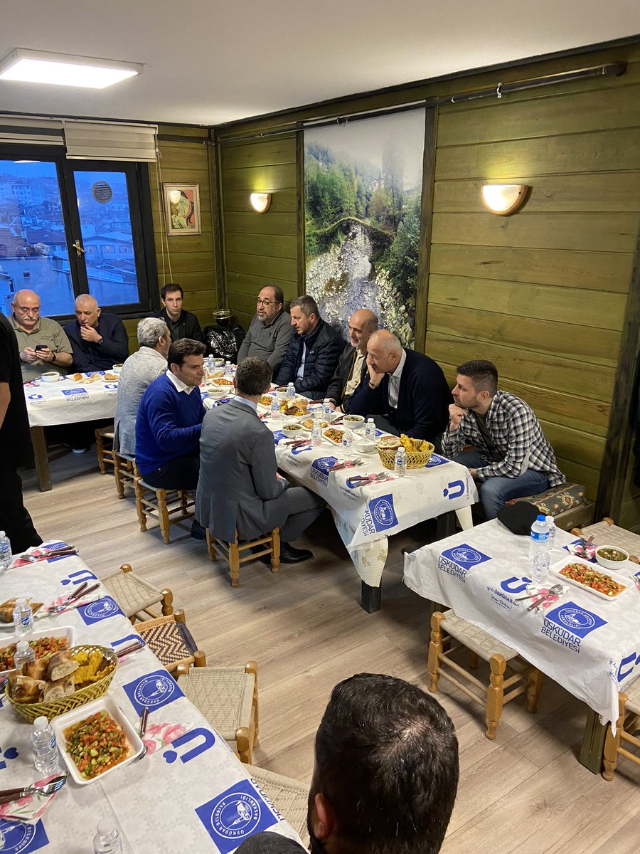 Rize Platformu olarak İstanbul’da bulunan hekim ve başhekimlerimizi, İl Sağlık Müdürümüz Kemal Memişoğlu ve Hudut Sahiller Sağlık Genel Müdürü Osman Kan’ın başkanlığında, Güneysu Derneği’nde Mustafa İstipoğlu’nun ev sahipliğinde misafir ettik.

<a href="/kenanalan53/">Kenan Alan</a> 
<a href="/_kaspar/">Muhammet KASPAROĞLU</a>