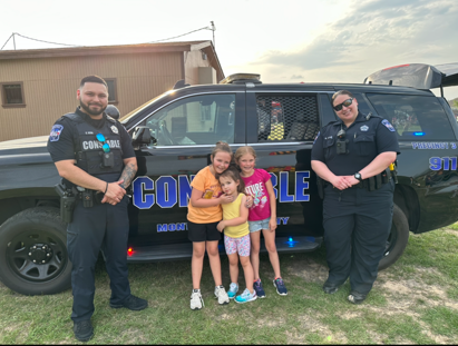 mocopct3's tweet photo. On  3/31, 23, Constable Gable’s deputies participated in the Kaufman Ele. School Carnival event in the Imperial Oaks Subdivision. There were approx. 200 participants in the annual event where Deputy Hyten &amp; Deputy Vera gave kids badges, pens, pencils &amp; stickers. #communitypolcing https://t.co/LAGkQLe76r