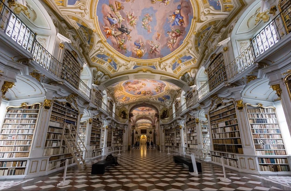 SketchesbyBoze's tweet photo. the strangest and most beautiful libraries in the world: a thread https://t.co/gswPUiVah6