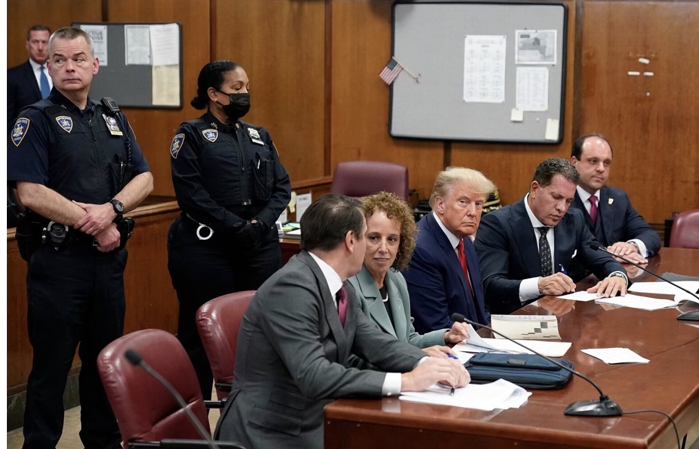 MeidasTouch tweet media