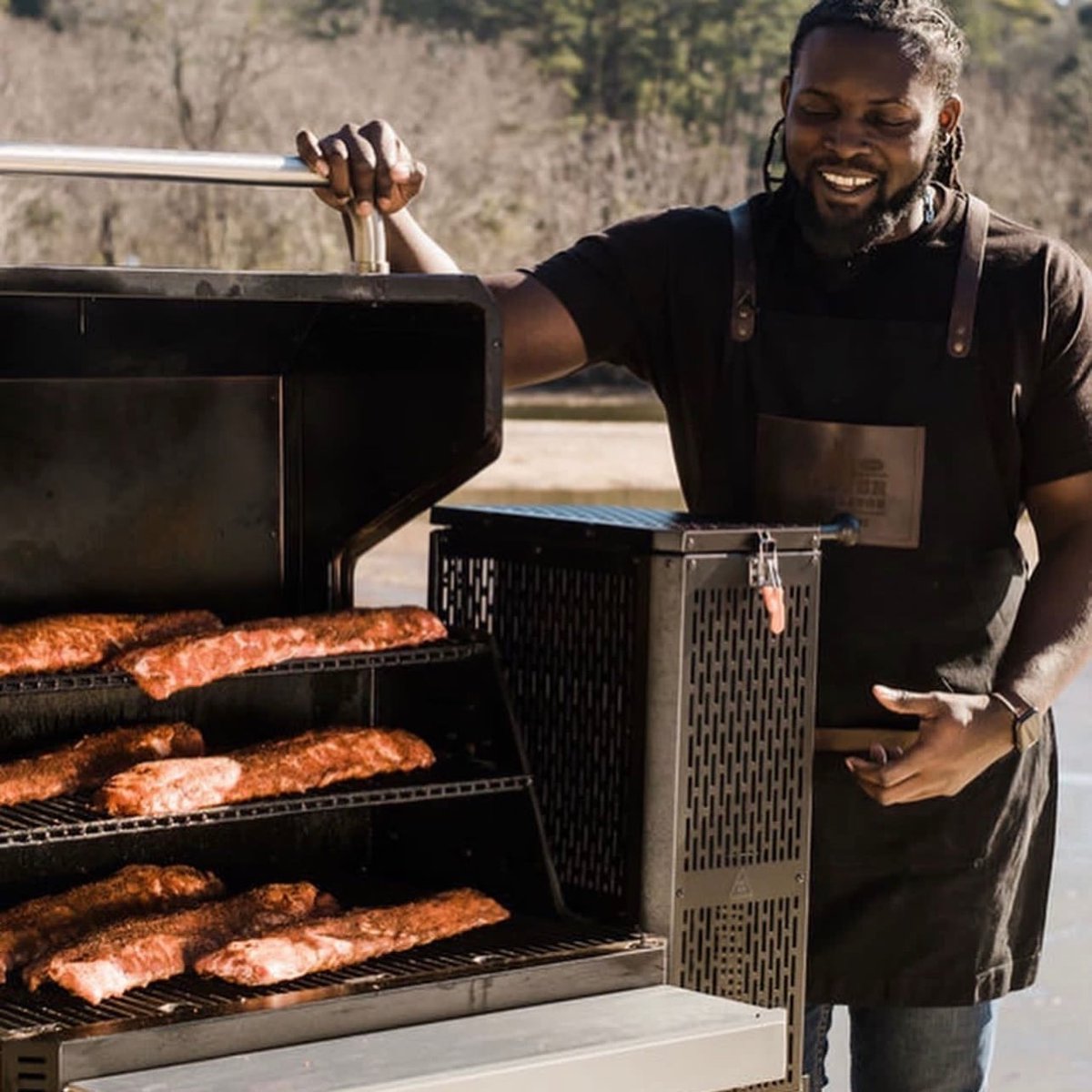 Purchasing 2 or more tickets to The Celebrity Pitmasters Showcase now until April 18th enters you to possibly win a <a href="/Masterbuilt/">Masterbuilt</a> 1050 Smoker and a signed box of rubs from <a href="/rasheedphilips/">Rasheed Philips</a> and <a href="/PhilipsBarbeque/">Philips Barbeque Co.</a>!!
Link for tickets below!!

eventbrite.com/e/pitmasters-s…