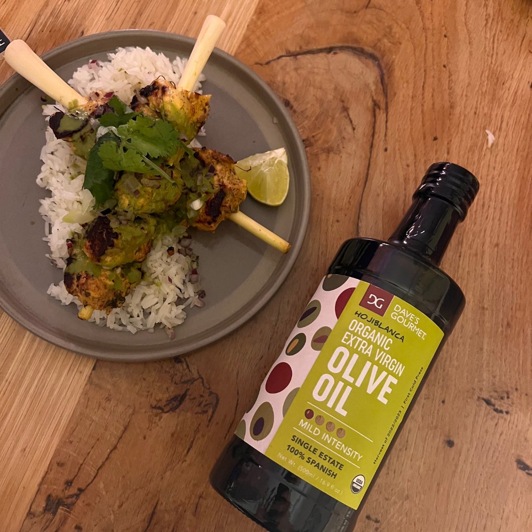 DavesGourmet's tweet photo. Dress up any dish with EVOO Olive Oil! Class is simple elegance, like ingredients you can believe in.
#oliveolil #gourmet #davesgourmet #spicy #extravirginoliveoil #kitchen #farmtotable #foodie #goodcooking #ingredientstolove https://t.co/N1dYliS2uD