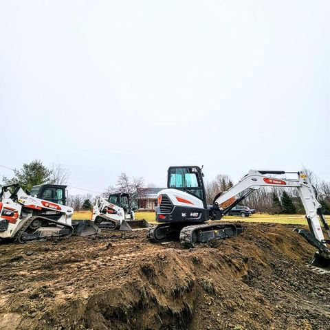 BobcatCompany's tweet photo. We've got soil ✌️ 

📷: Above Grade Excavation 

#OneToughAnimal https://t.co/iqvVjSVf5G
