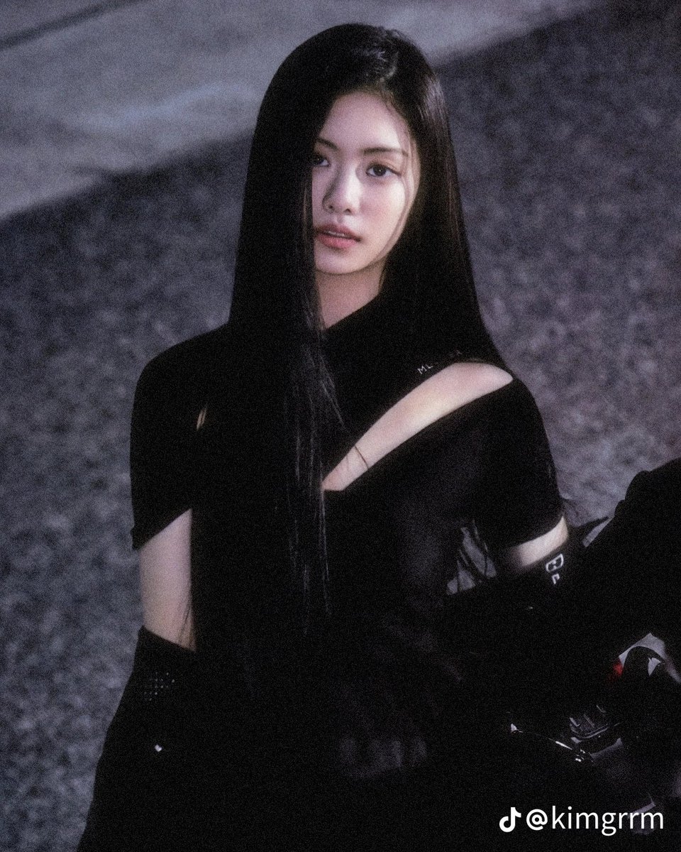 DROP THE TAGS WHEN YOU SEE THIS.... 
DO NOT SCROLL PAST THIS!!! 
#RAMIVERSARY
#가람아_우리는_너를_응원해
#OurHappiestGaram1year
#KIMGARAM #김가람