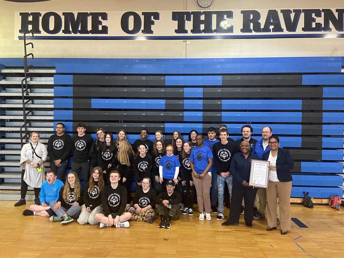 Royal Oak Athletics (@rohsathletics) on Twitter photo Many thanks to State Representative Helena Scott for stopping by to honor our Unified Basketball Team!!! How cool is this!! <a href="/DanEkonen/">Dan Ekonen</a> <a href="/royaloakschools/">Royal Oak Schools</a> <a href="/MIPrepZone/">MIPrepZone</a> <a href="/MHSAA/">MHSAA</a> Many thanks to State Representative Helena Scott for stopping by to honor our Unified Basketball Team!!! How cool is this!! <a href="/DanEkonen/">Dan Ekonen</a> <a href="/royaloakschools/">Royal Oak Schools</a> <a href="/MIPrepZone/">MIPrepZone</a> <a href="/MHSAA/">MHSAA</a>