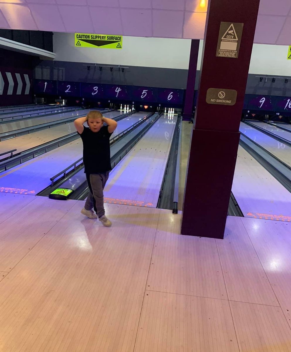 dove_shell_fed's tweet photo. What a great start to our HAF holiday programme. We have had 2 great trips to Bounce Nation and Ten Pin Bowling. The sun has been out, lots of sport, crafts and fun had by all. 
Over 65 children have attended each day and have had a ball!
@loveoldham. #OldhamHAF #oldham https://t.co/M6S5hQHbrA