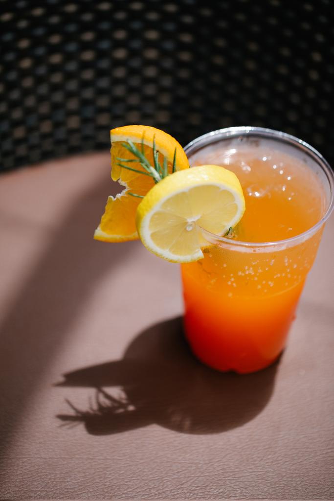 Lachofit1's tweet photo. Are you able to eat fruits on a daily basis?
It might be difficult for you to eat fruits everyday.
However, you know that to stay healthy, you need to eat fruits regularly.
To help solve this problem, you can make natural fruit juice smoothies that you will store and drink daily. https://t.co/tDIVfWSOGg