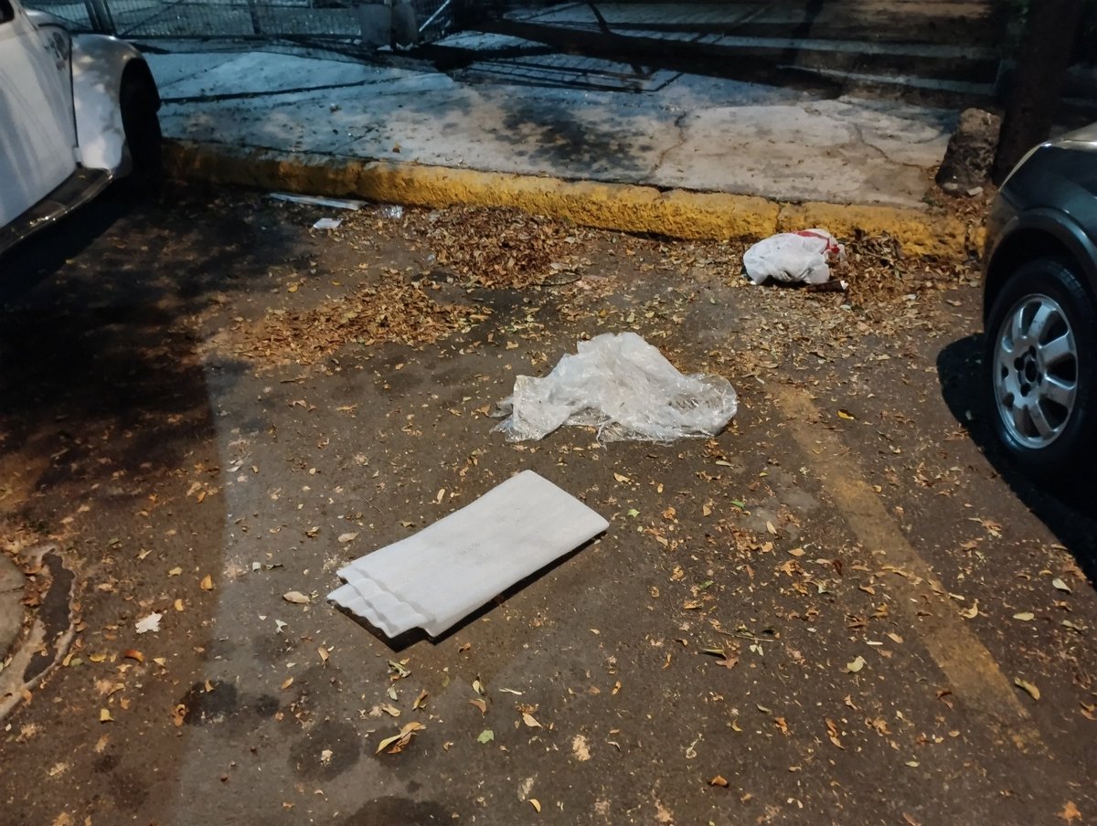 COPACOmz2VC's tweet photo. @alfagonzalezm  Alcaldesa solicitamos que por favor barran las calles Carreta, Cántaro y Caporal de la UH Narciso Mendoza
Villa Coapa Mz 2 es un mugrero @TlalpanAl @obd1965 @luluvaldezm @EnriqueFregoso @TlalpanCoyoacan @PeatonDelSur @IrmaNajeraG @antonyturbe @YuririaSierra https://t.co/LJ7C5K6XHM