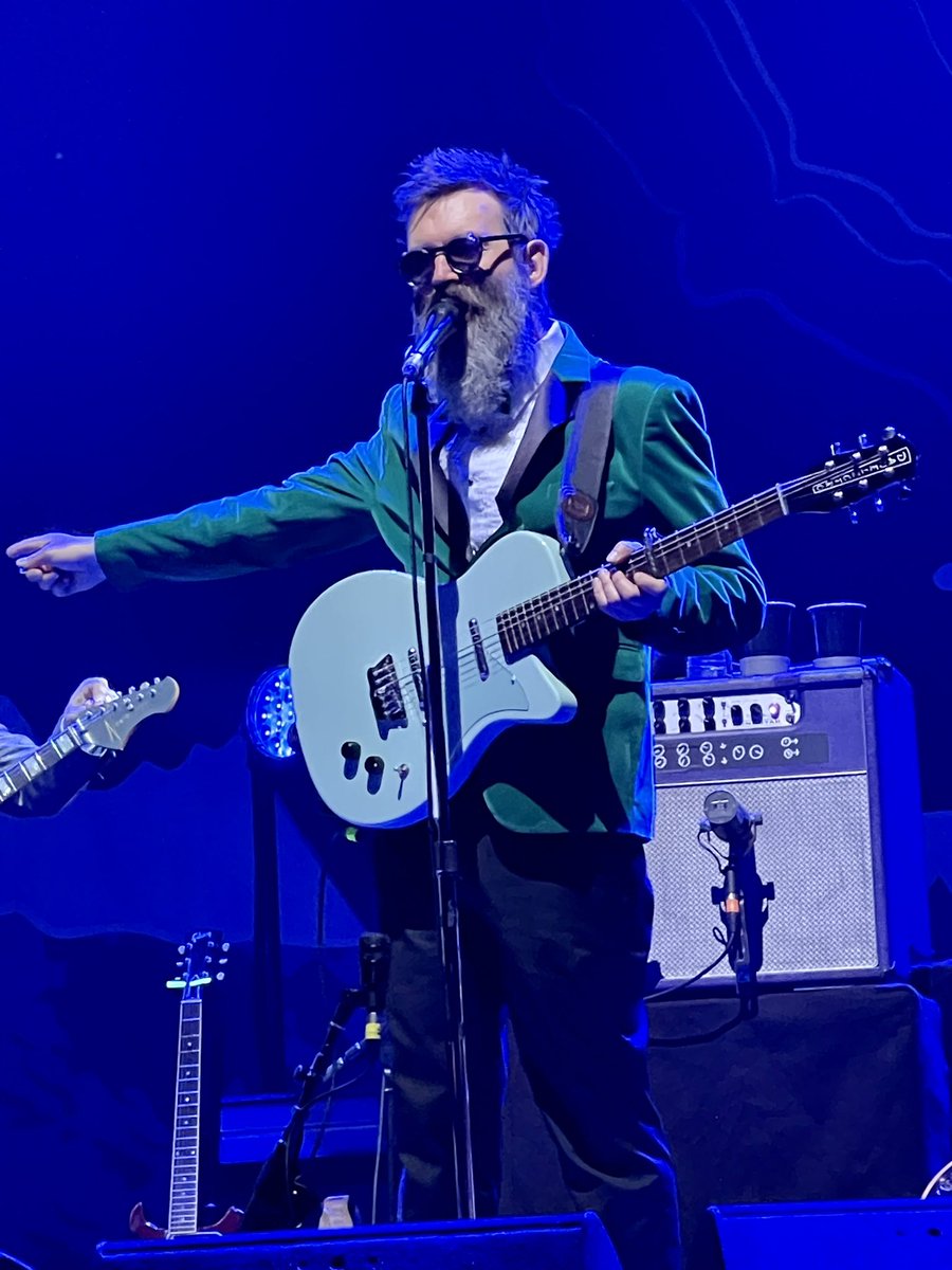 mrsk3r's tweet photo. Last night…..#epic @THE_EELS gig at @Alberthallmcr - support act @inspectorcluzo were the bomb- great to see Al and @chrissands100 - cheeky photo of #bigal at the end outside #manchester #theeels https://t.co/mjHWIv4LkH