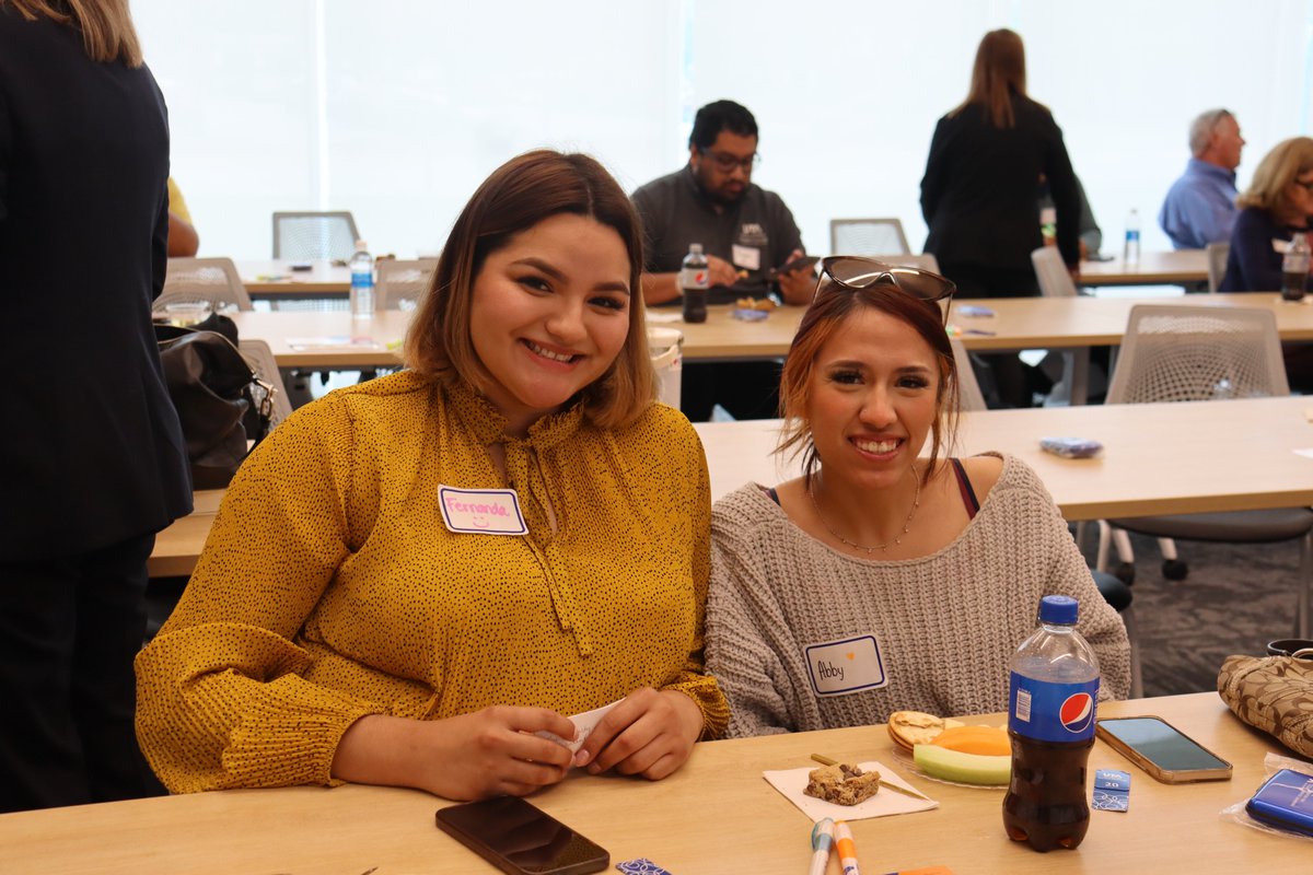 uta_csl's tweet photo. Thank you to all the faculty, staff and community partners that come out to our networking event Monday afternoon. We had great conversations about service learning and how to connect and transform the community. https://t.co/TkH73dKmls