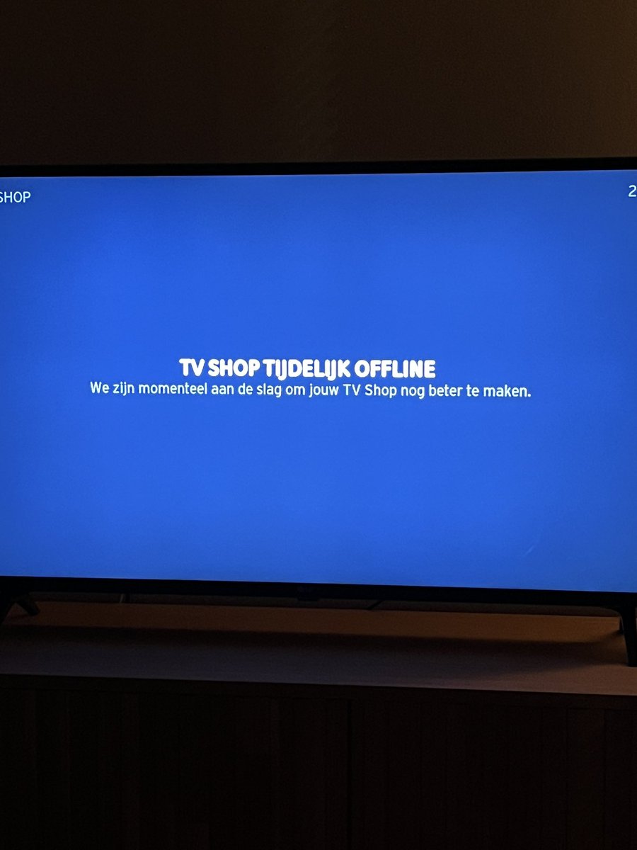 nsauwens's tweet photo. Wanneer @Telenet je een gratis maand Streamz geeft, maar je je niet kan abonneren omdat de TV shop offline is 🥲 https://t.co/rLYOiabyvn