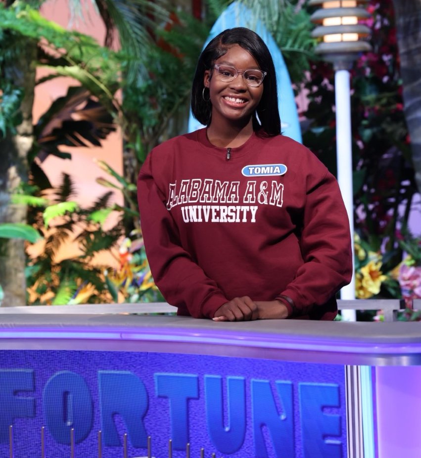 aamuedu's tweet photo. AAMU junior Tomia Gordon, a communications media major and Honors Program executive president, is a contestant on tomorrow's “Wheel of Fortune” College Week: https://t.co/SCYzug06MJ Gordon is also featured in the promo: https://t.co/RLChfW8WcE Good luck Bulldog! https://t.co/FUpfWThah7