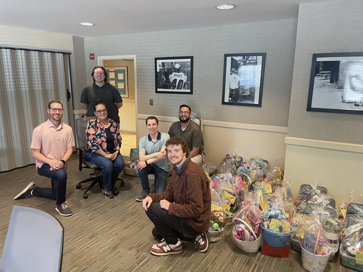 HelpingHandHome's tweet image. Thanks to Horizon Bank our children will once again have magnificent Easter baskets this Sunday. Horizon Bank continues to be one of our Easter Bunnies and make our kids feel loved. We hope everyone has a beautiful Easter weekend.🐣

#HopeHappensHere