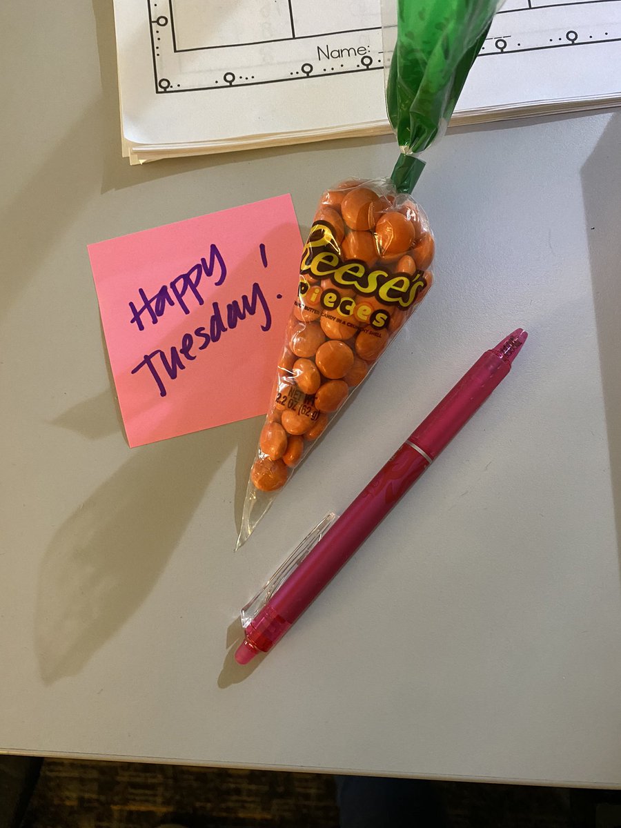 sandy_gingell's tweet image. Having fun treating my team to some fun this week😊 #pinkspringtraining @CDragoslavic @shantieljovanna @pressNseale @eagertolearnSoo