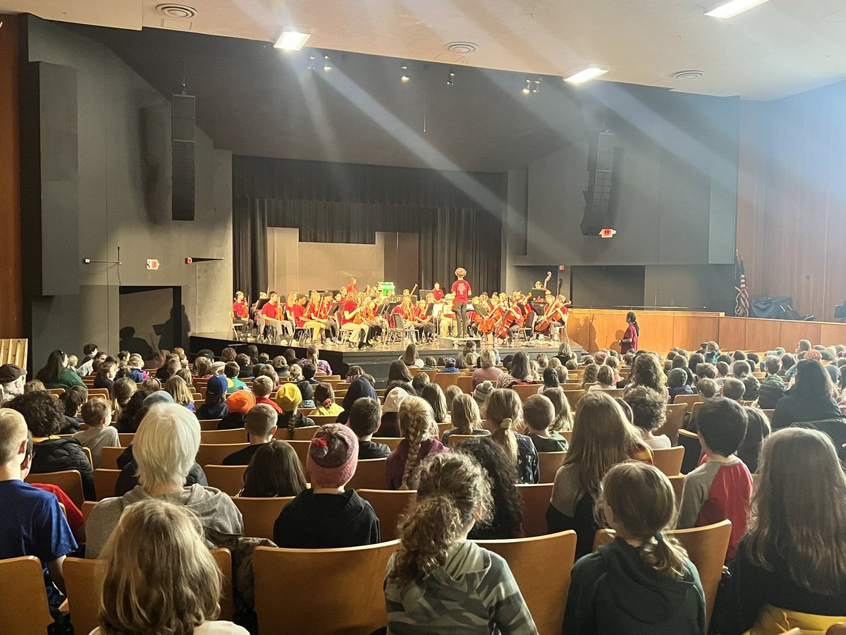 Today’s field trip to MHS to see The Vermont Youth Philharmonia. So proud of all our Wise Owl audience members, showing up as their very best selves. #thisisUES #vted #enrichment #experientiallearning