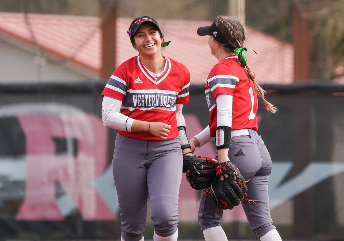 WOUSoftball's tweet photo. All smiles for being back HOME for games this Friday and Saturday!
Friday is a Veterans Appreciation Game & Saturday will be Alumni Appreciation Game!
π Central Washington University
π 12 pm & 2 pm
π Western Oregon University
#Scowolves
#GRITinThingsDone https://t.co/40nIgnPpi0