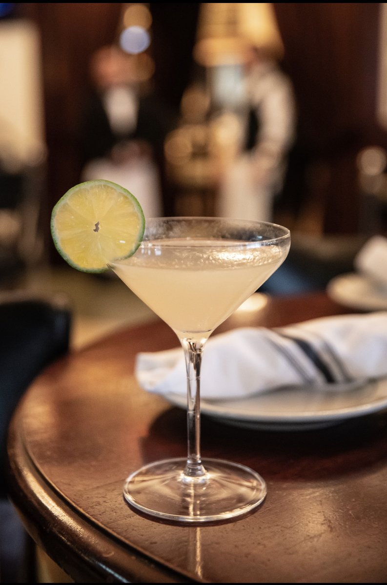 Joes_DC's tweet photo. It’s about that time…#cocktailhour #joesseafood https://t.co/t3YyhORFxz