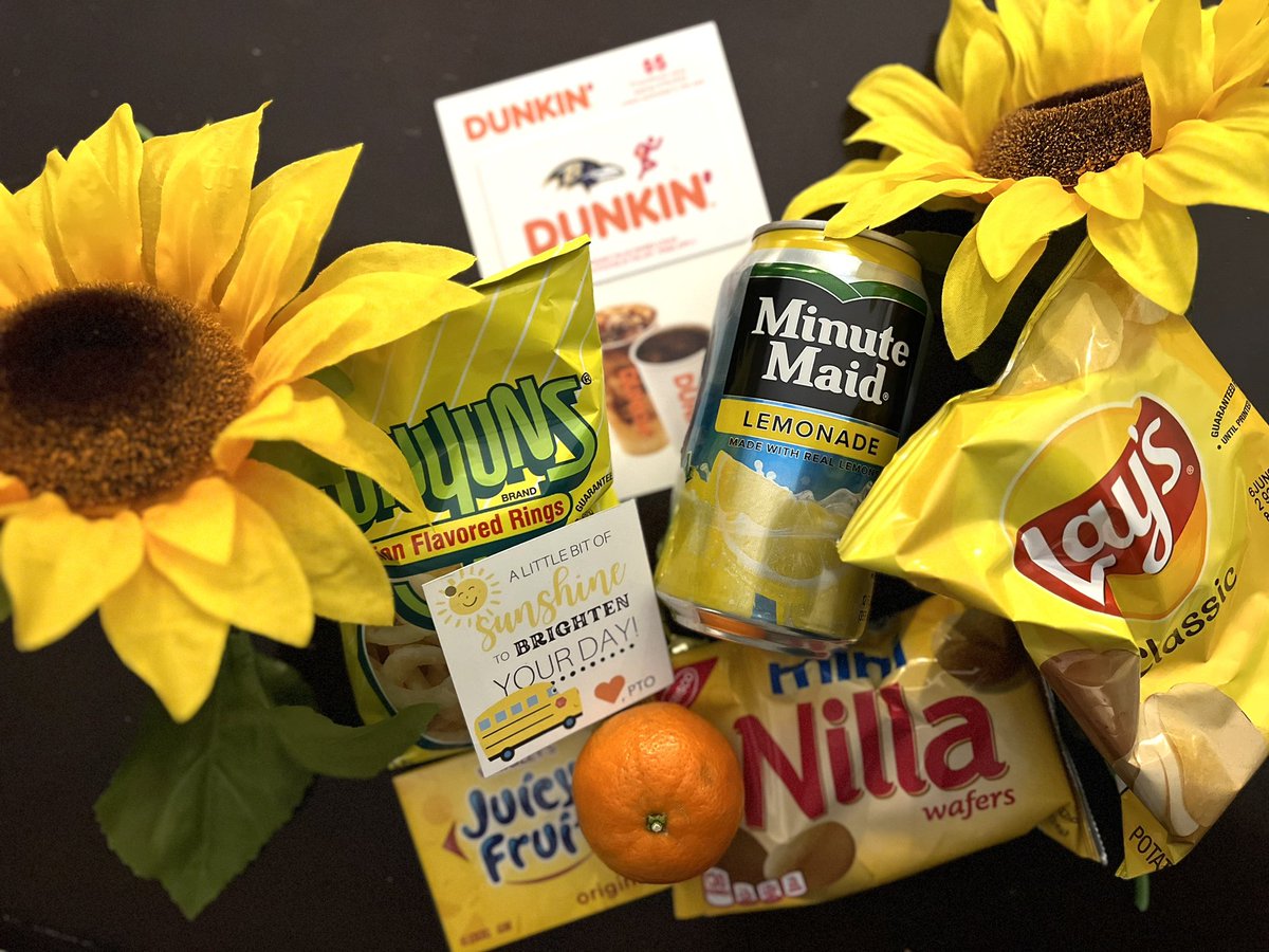 GESGatorPTO's tweet photo. A little sunshine for our @GESGATOR bus drivers today! We appreciate all you do to get our kids home safely! 💛🚌💛 @SCPSchools @SCPSTransport https://t.co/EZRrheE09V