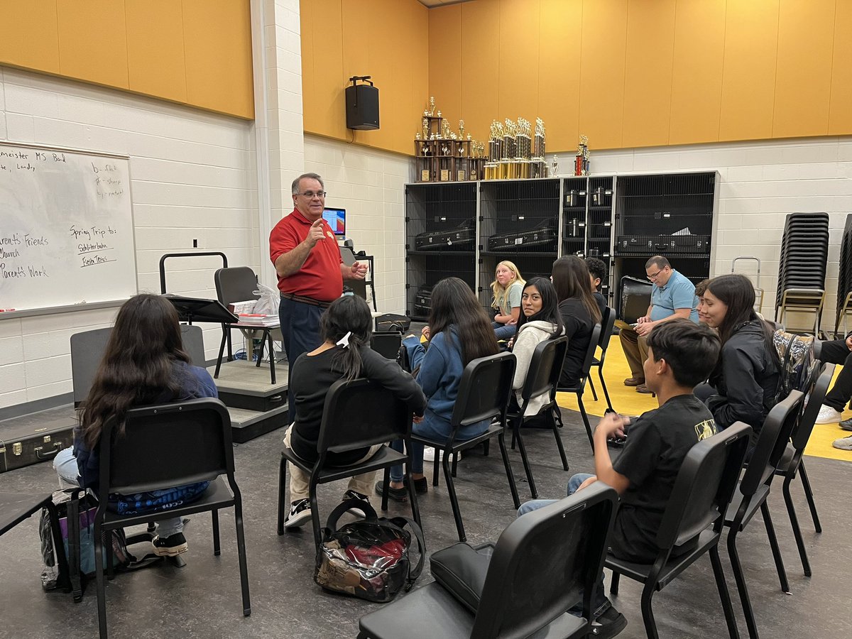 AJBtoroband's tweet image. We began our Spring Fundraiser today! We’re selling yummy cookie dough and other snacks. See a band student to support our program and help send our kids on their Spring Trip!
More info can be found on our website: bit.ly/ajbband 
#SupporttheBand #SpringTrip #Fundraiser