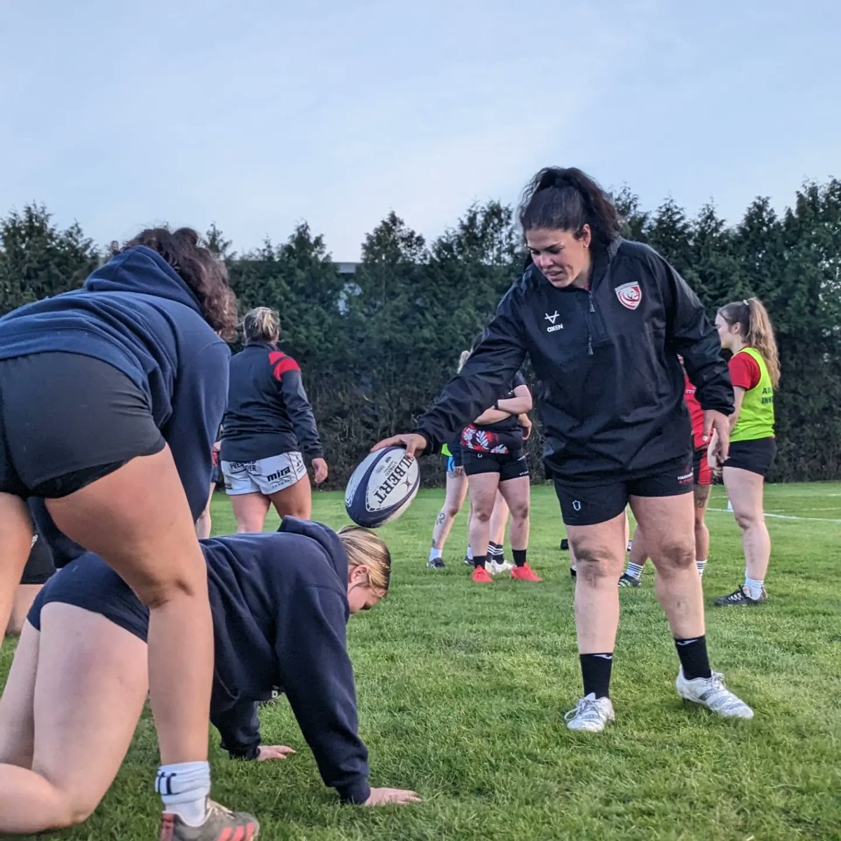 GR_CommunityDpt's tweet photo. 🚀 DAY 2 @malverncollege #girlsresidential

We got coached by @Glos_PuryWRFC players today... 😍⭐ 

Stardust to finish an awesome day of rugby, and learning about nutrition and strength &amp; conditioning!

#rugby4life @gloucesterrugby https://t.co/nWsMsUjDMb