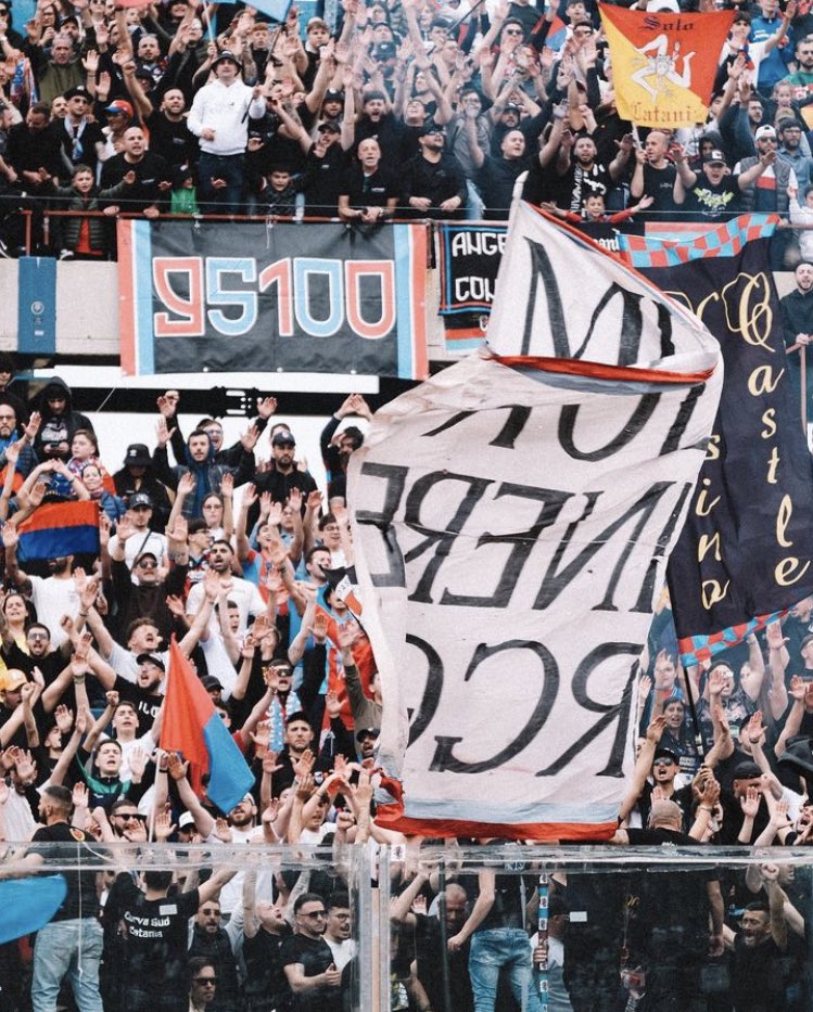 desti_paradiso's tweet photo. Catania, Stadio ‘Angelo Massimino’, Catania-Lamezia Terme 2-0

📸: @giusepperromano https://t.co/lrjnCH2EHZ