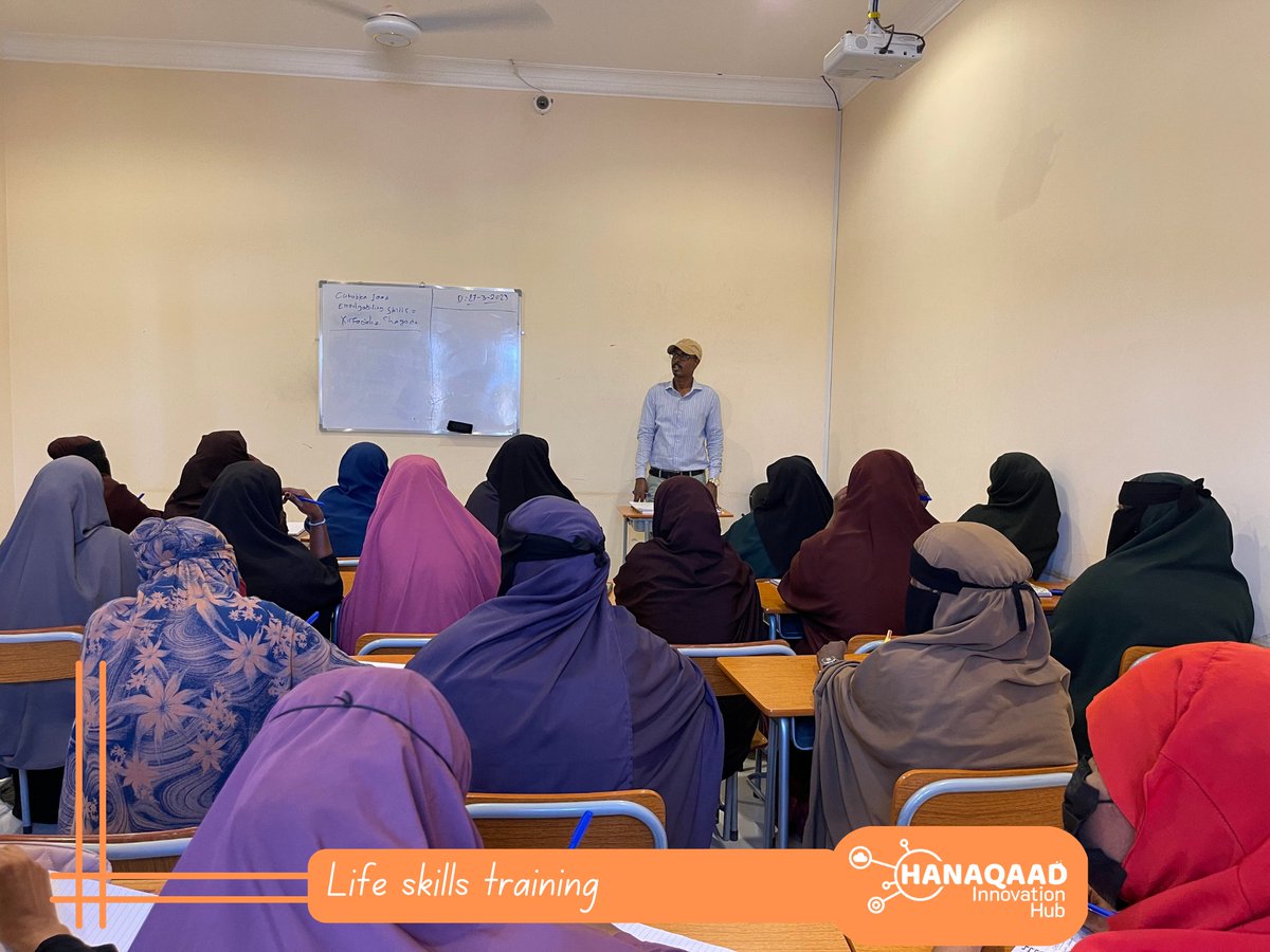 hanaqaadhub's tweet photo. Life skills training is going well at Hanaqaad Hub. This initiatives will help unlock the potential of youth as drivers of economic development in the country. https://t.co/FNsR1FfJEO