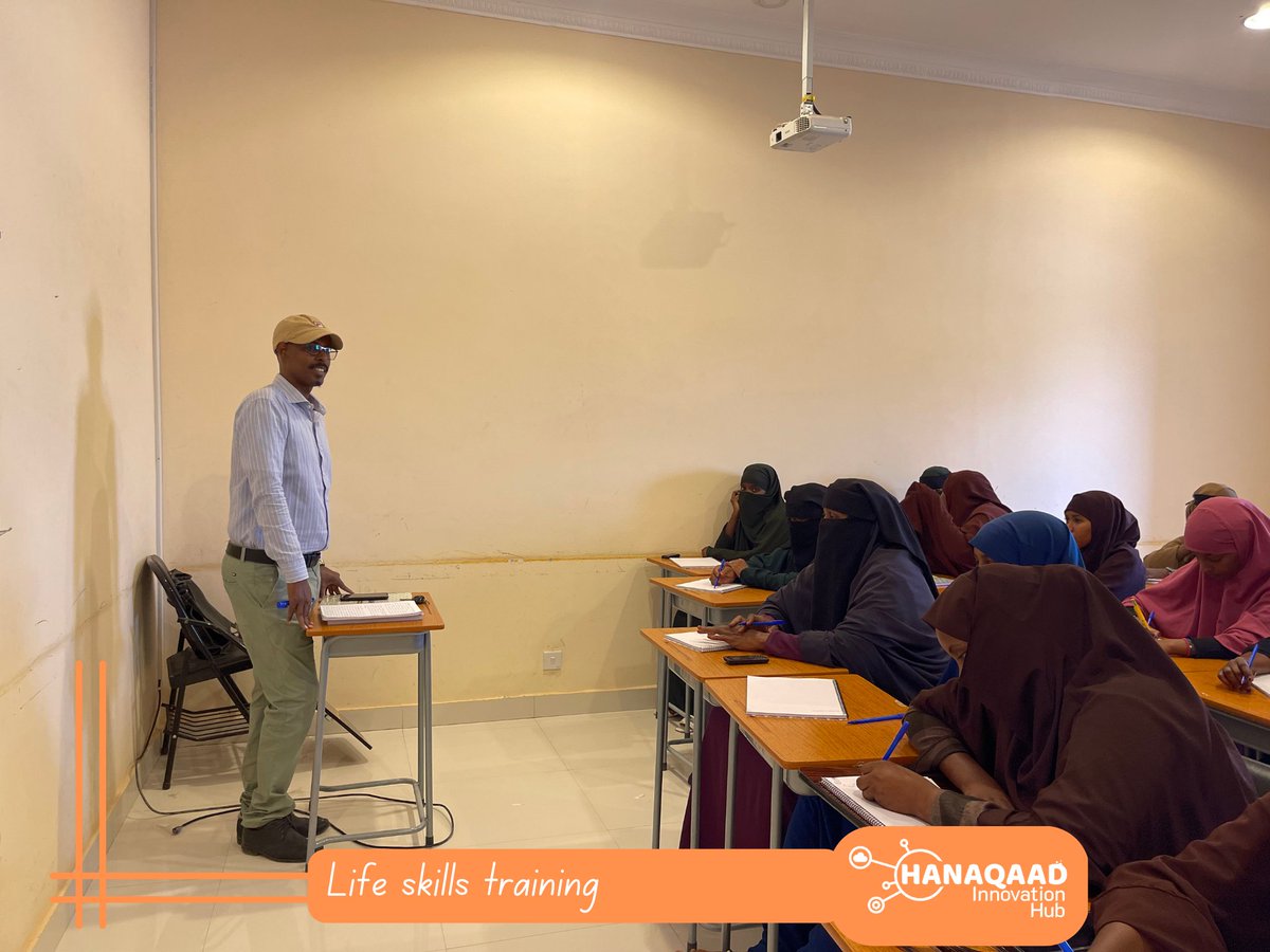 hanaqaadhub's tweet photo. Life skills training is going well at Hanaqaad Hub. This initiatives will help unlock the potential of youth as drivers of economic development in the country. https://t.co/FNsR1FfJEO