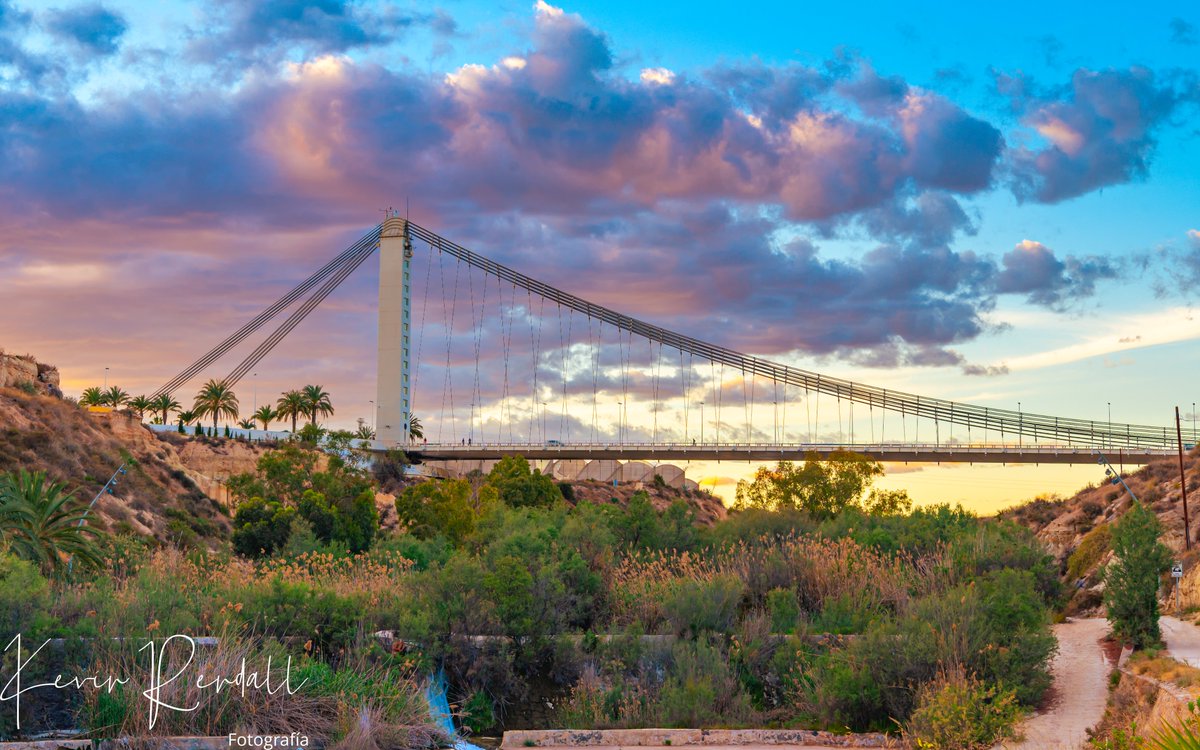 Kevin Rendall (@kevinrendall) on Twitter photo El Puente Bimilenario en Elche bajo un cielo espectacular el domingo pasado por la tarde.
<a href="/visitelche/">visitelche</a> El Puente Bimilenario en Elche bajo un cielo espectacular el domingo pasado por la tarde.
<a href="/visitelche/">visitelche</a>