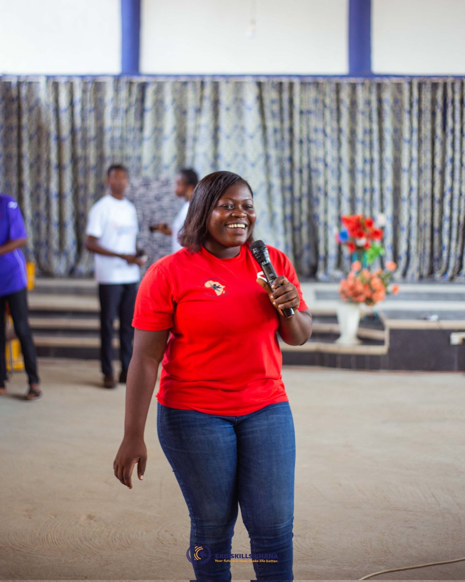 DaudaMalik5's tweet photo. @YAMghana KUMASI held a skills training session with EKO Skills Ghana on April 1, 2023, to equip the youth with skills in T-shirt printing, Liquid Soap, and Fascinator making as a means of capacity building. 
 @TheGHAlliance @IreneSiaw_ @shamimamuslim @DManortey @AdubeaAmoah https://t.co/UnO6kvw3GH