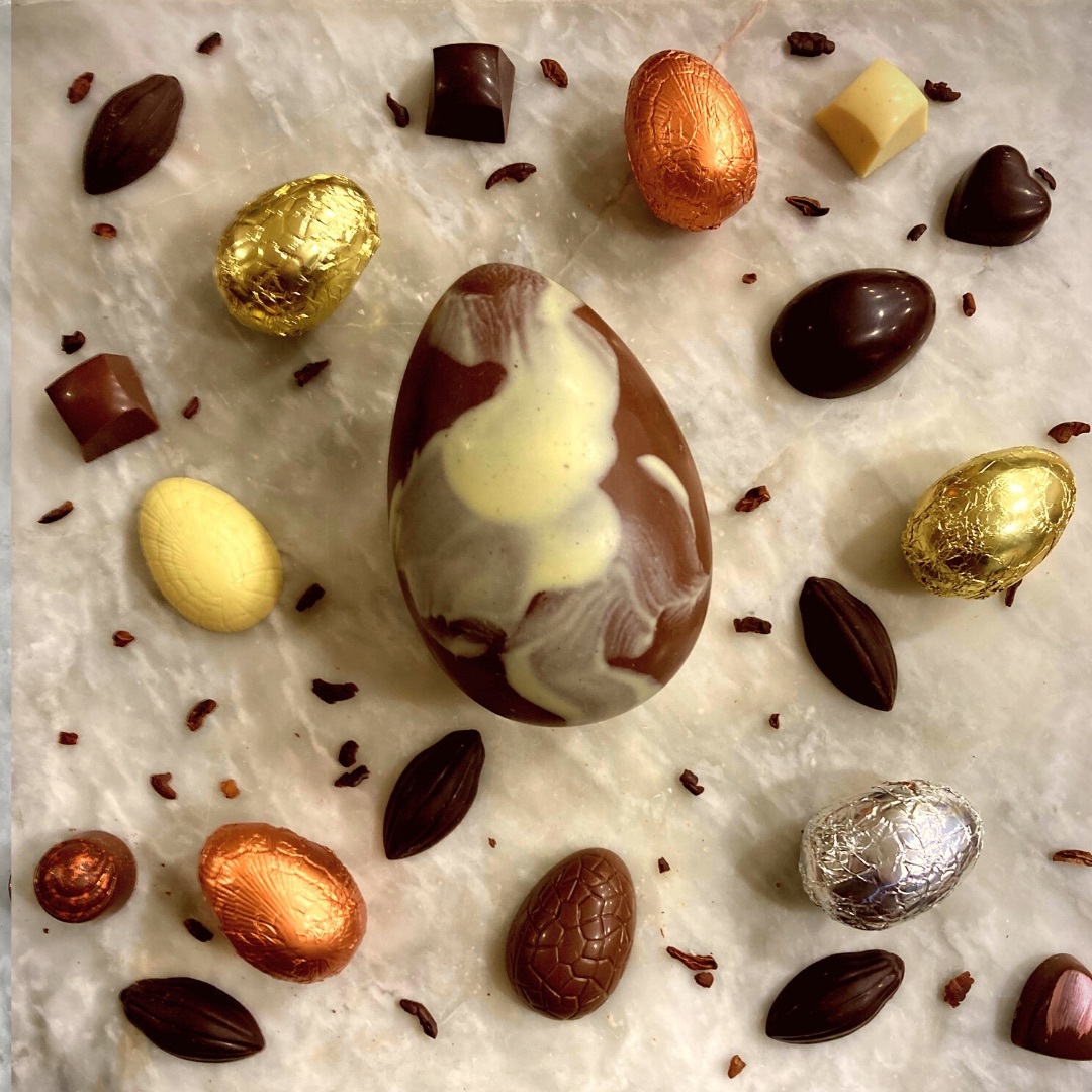 York for Life (@uoyalumni) on Twitter photo Get ready for Easter with alumna Sophie Jewett, founder of <a href="/YorkCocoaHouse/">York Cocoa House</a> 🍫
From working with Deborah Meaden to Mr Rowntree himself, Sophie has built a thriving chocolate enterprise and community in our very own chocolate city!
👀 Read her story here: bit.ly/3U7HFlo Get ready for Easter with alumna Sophie Jewett, founder of <a href="/YorkCocoaHouse/">York Cocoa House</a> 🍫
From working with Deborah Meaden to Mr Rowntree himself, Sophie has built a thriving chocolate enterprise and community in our very own chocolate city!
👀 Read her story here: bit.ly/3U7HFlo