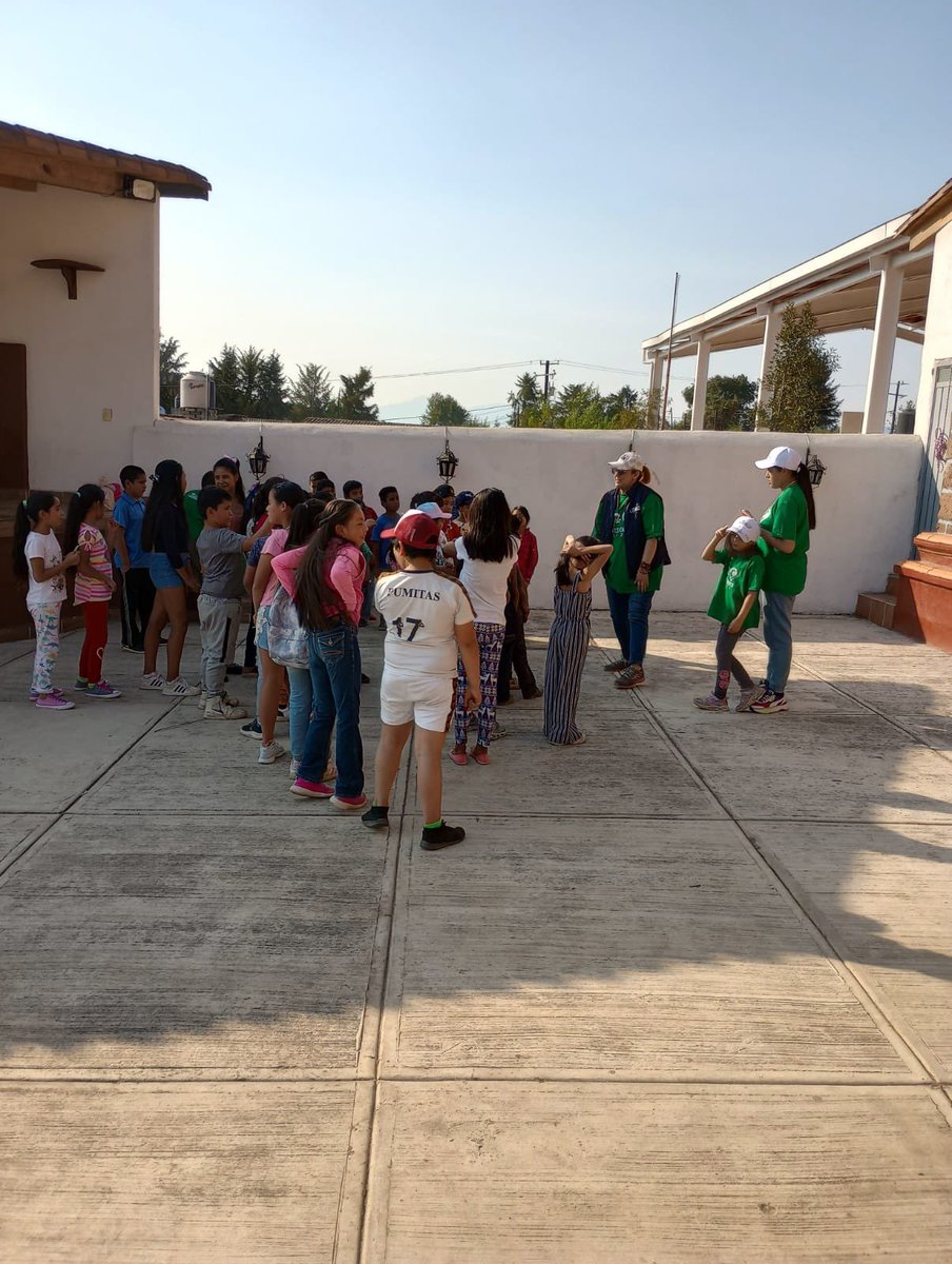 JESUSXXXIII's tweet photo. Te pedimos oración constante por las comunidades de Cerro Colorado en Valle de Bravo que estan siendo misionadas por J33 y por todos nuestros misioneros.   #misiones2023 #ValleDeBravo #catolicos https://t.co/FAHGFpTHlh