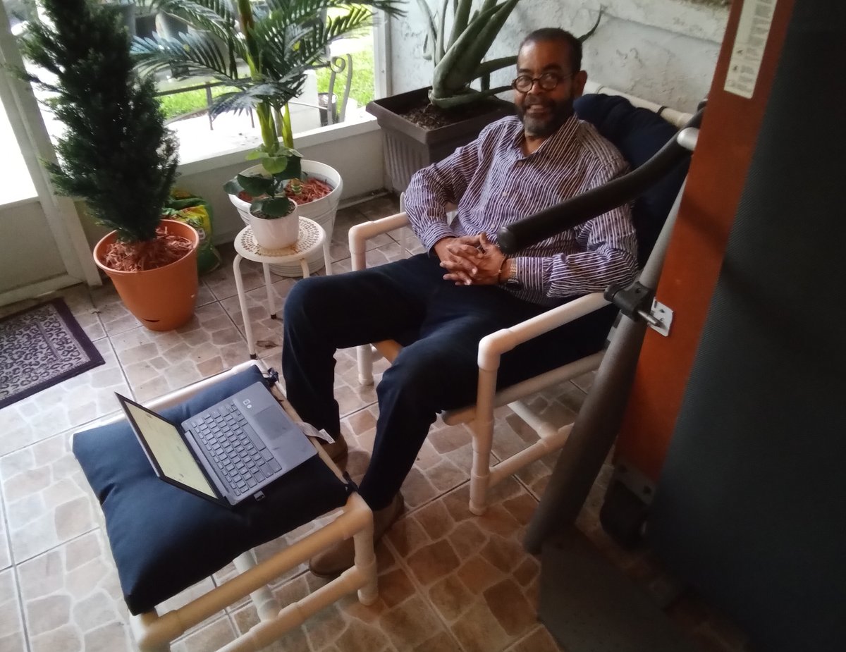 Councilman_Byrd's tweet photo. After listening to news hosts like #VanJones stating that we should feel somewhat bad today - I am feeling differently, relaxing and finding comfort on the front porch realizing that #NoOneIsAboveTheLaw #RuleOfLaw #Indictment #DefeatedFormerPresident ๐๐๐๐๐ https://t.co/gpdpavo2zq