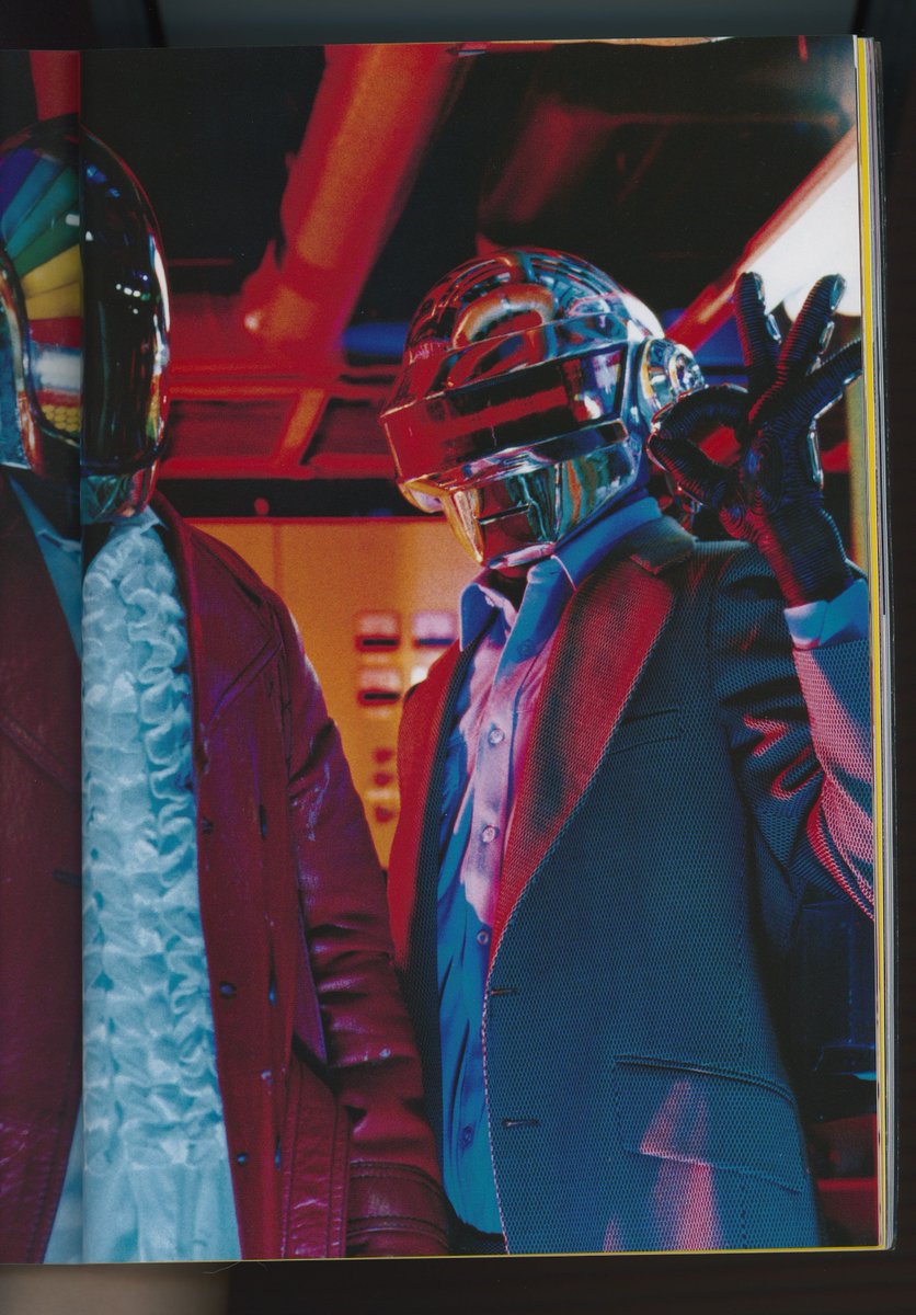 Daily_Daft_Punk's tweet photo. Daft Punk Rockin'on March 2001

(1/4) https://t.co/1BflPtdiwq