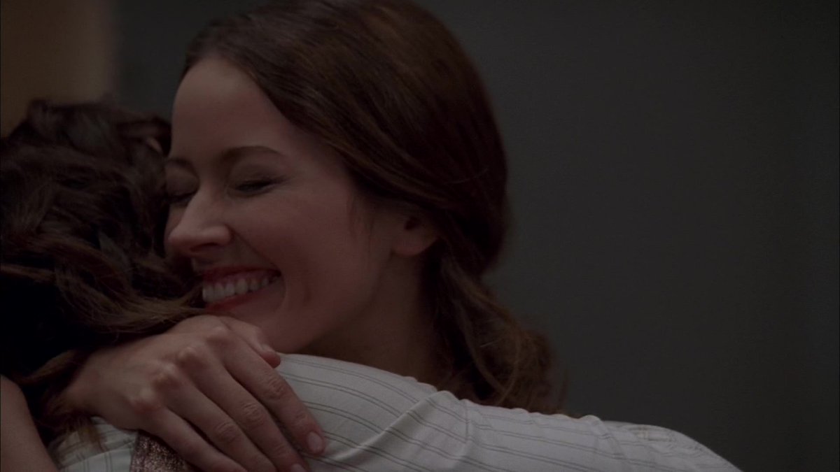 amy acker hourly serotonin-ish boosts (@hourlyamyacker) on Twitter photo 